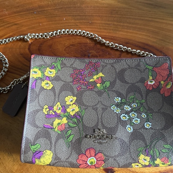 COACH Slim Crossbody In Signature Floral Print - Picture 1 of 2